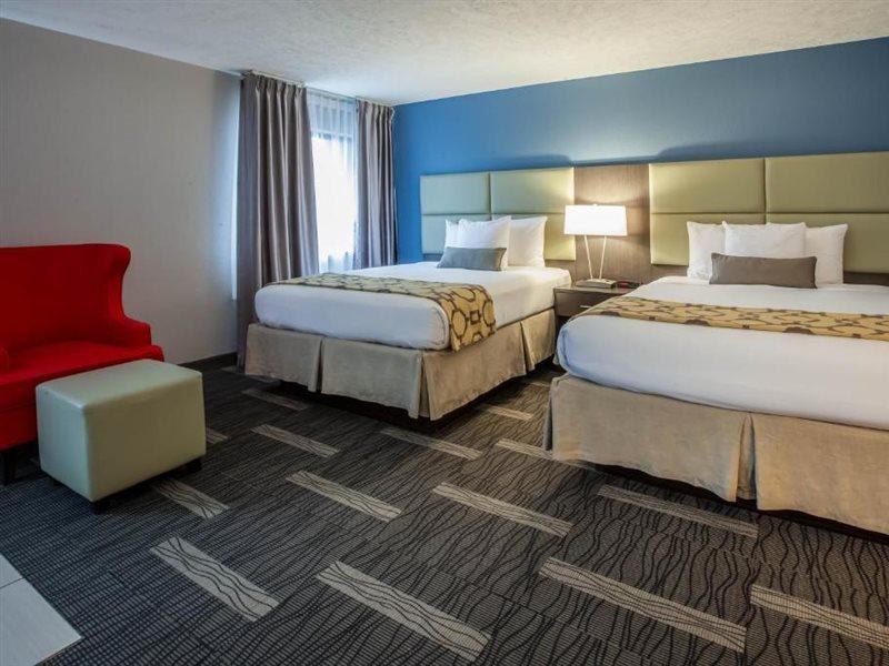 Baymont By Wyndham Traverse City Exteriör bild